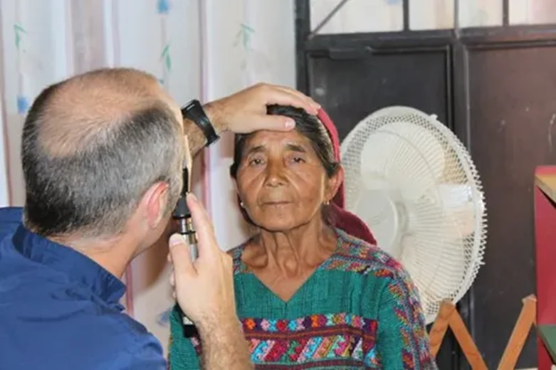 Community eye care for older adult